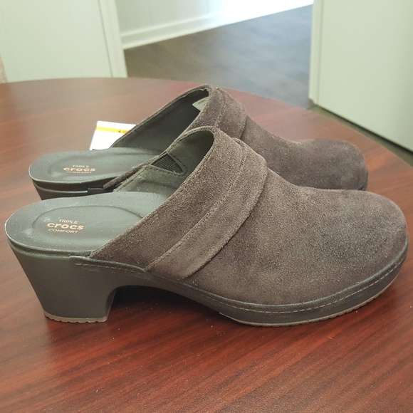 NWT Crocs Sarah Espresso Suede Clog Size W10 - Picture 2 of 5